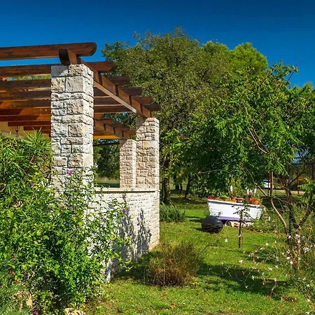 펜션 Emanuel 풀라