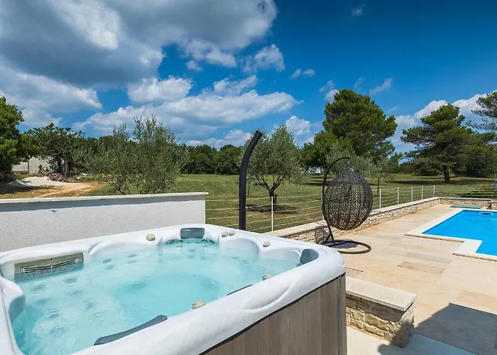 Vakantiehuis Emanuel Pula